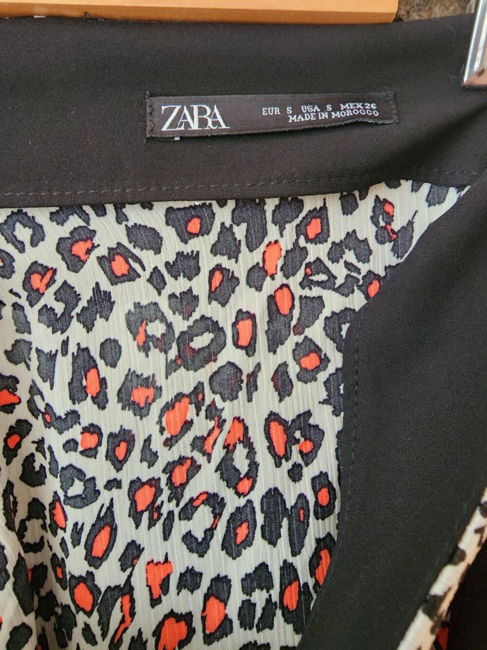 Leopard Print Midi Skirt - Picture 2 of 3